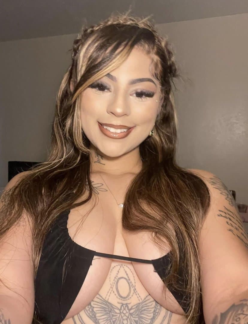 Young milf Aaliyah wants your cum