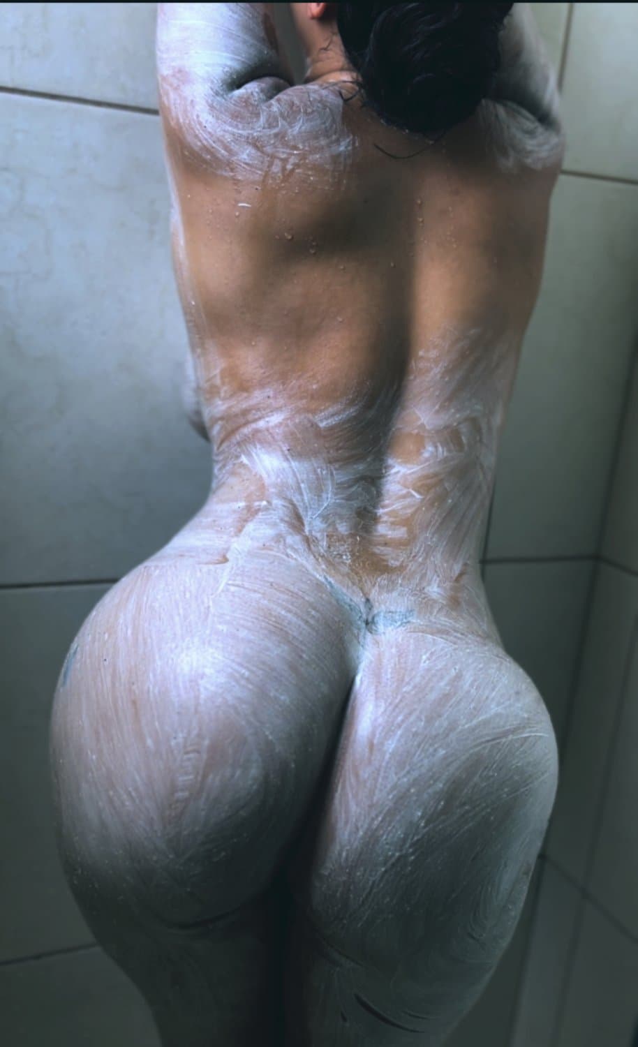 anni Parreiras @nnicpn