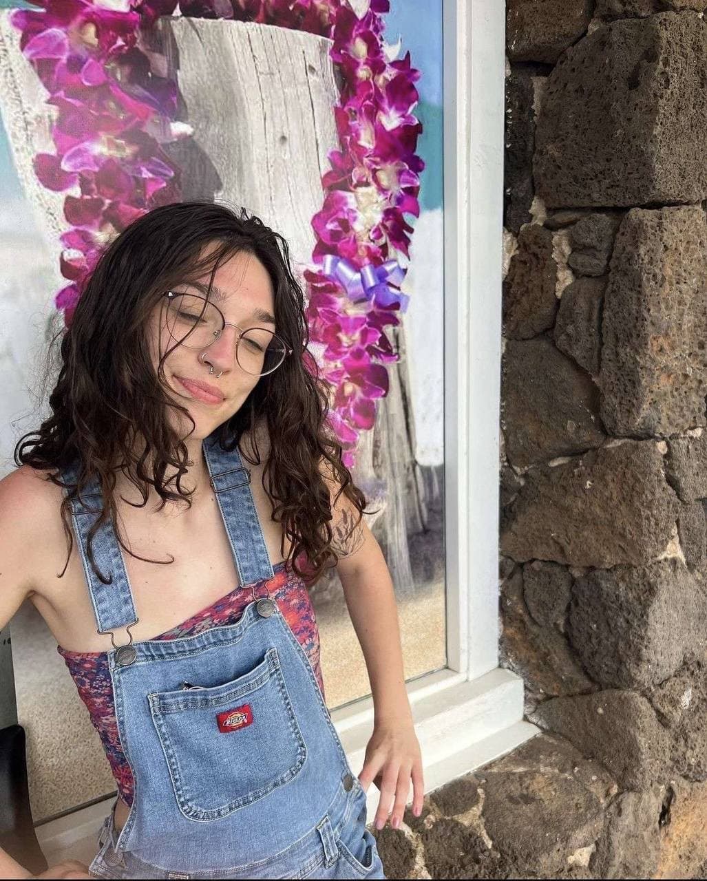 Click to view full size Check out this slut, Addie her ex wanted to show her off the ones she doesn’t want shown