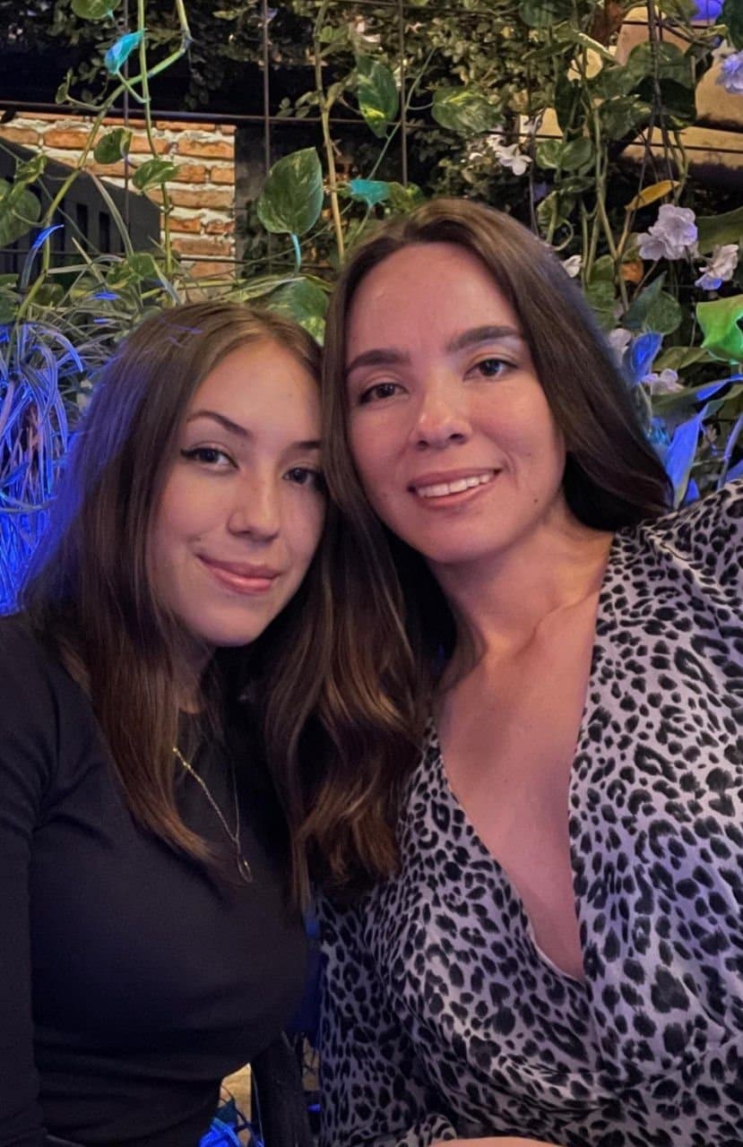 Las putas hermanitas de La Cruz. Dayanna y Yulianna de la cruz Zapata.