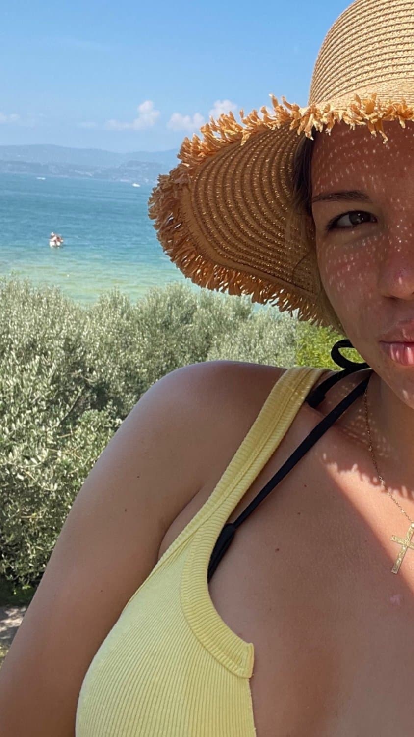 Submitted and risked Girlfriend. Want to risk your girl too? DM me