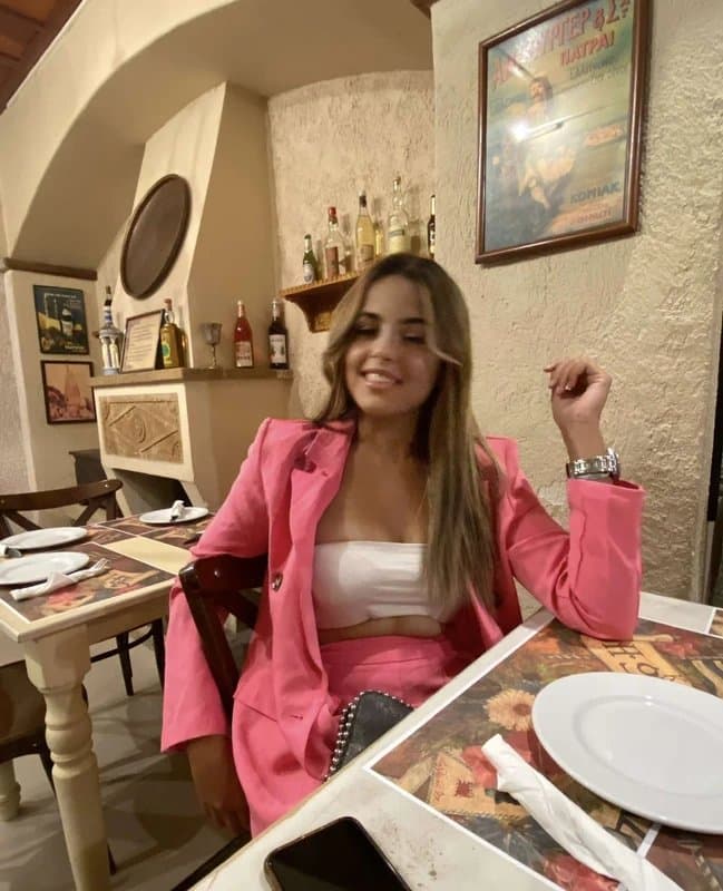 Melina, la plus grosse coquine française de Vinted