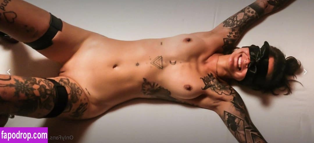 Na_di_ne_wo Austria influencer