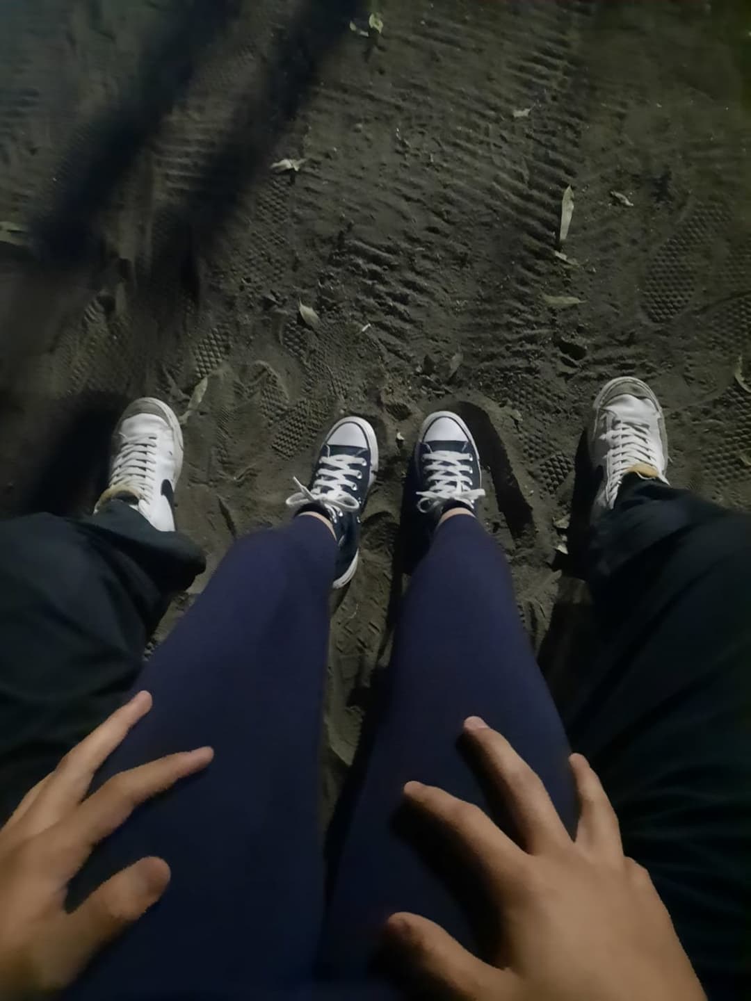 miren a la perrita de mi novia de ahora (la última foto es de mi novia encima de mi hermano)