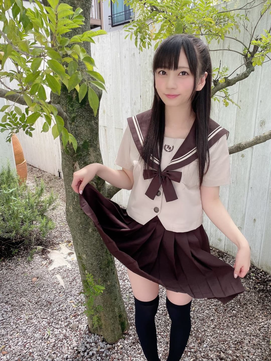 Who here likes knee socks and thigh highs ?