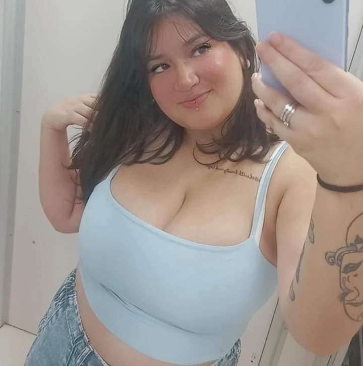 @lessabela Isabela Lessa gostosa peituda putinha do ABC Paulista SBC Baeta Neves. Delicia de mulher