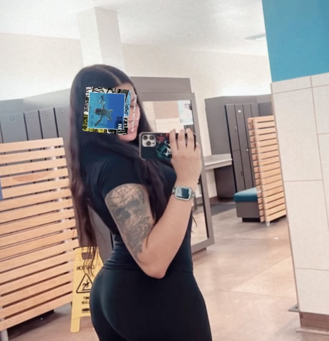 thick latina milf shows off her gains