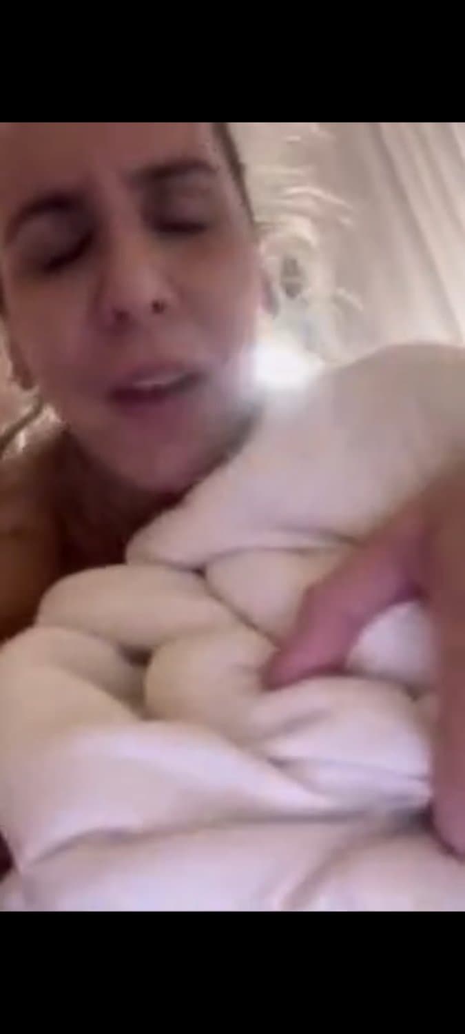 Married Brazilian nymphomaniac who loves to fuck in the ass.