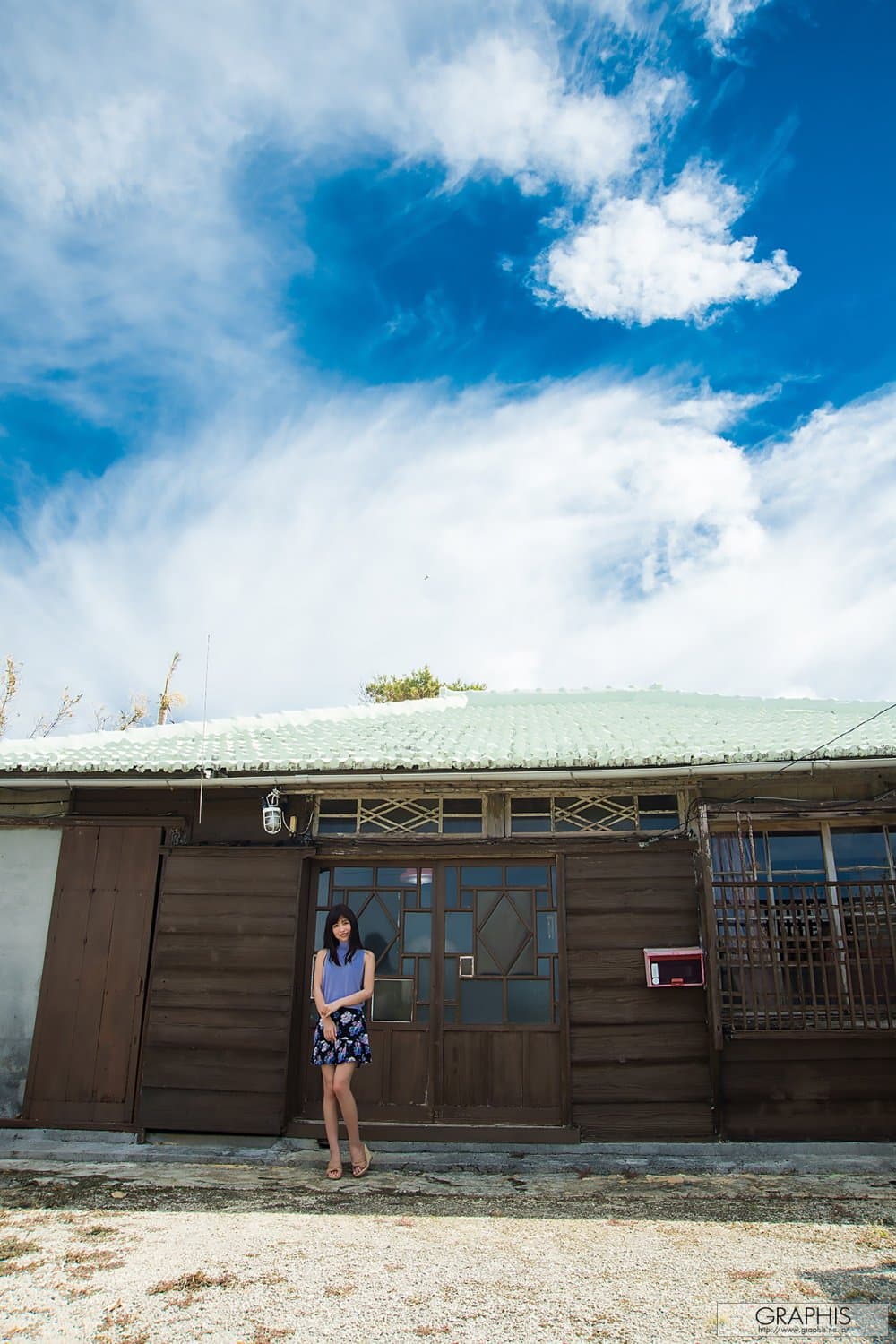 Momo Sakura 桜空もも, Graphis Gals [MOMOIRO] Vol01 –