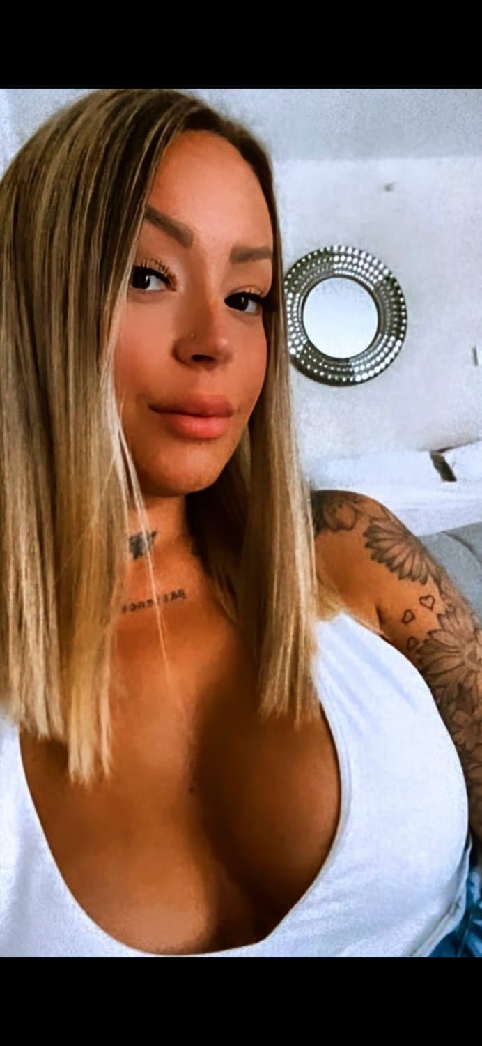 Enhanced Vancouver influencer Britt Britt tits for the boys ?