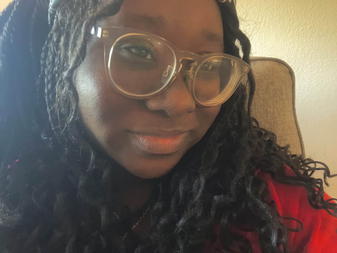 Ri’Chara Mitchell has a HAIRY PUSSY