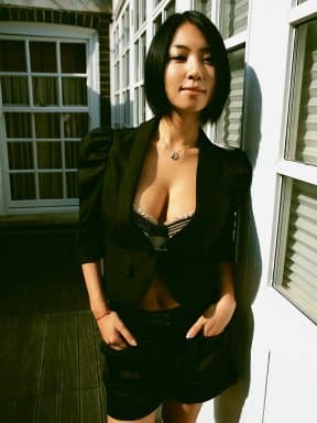 Japanese　芸能　MEGUMI　巨乳　ソフトエロ　一発やりたい