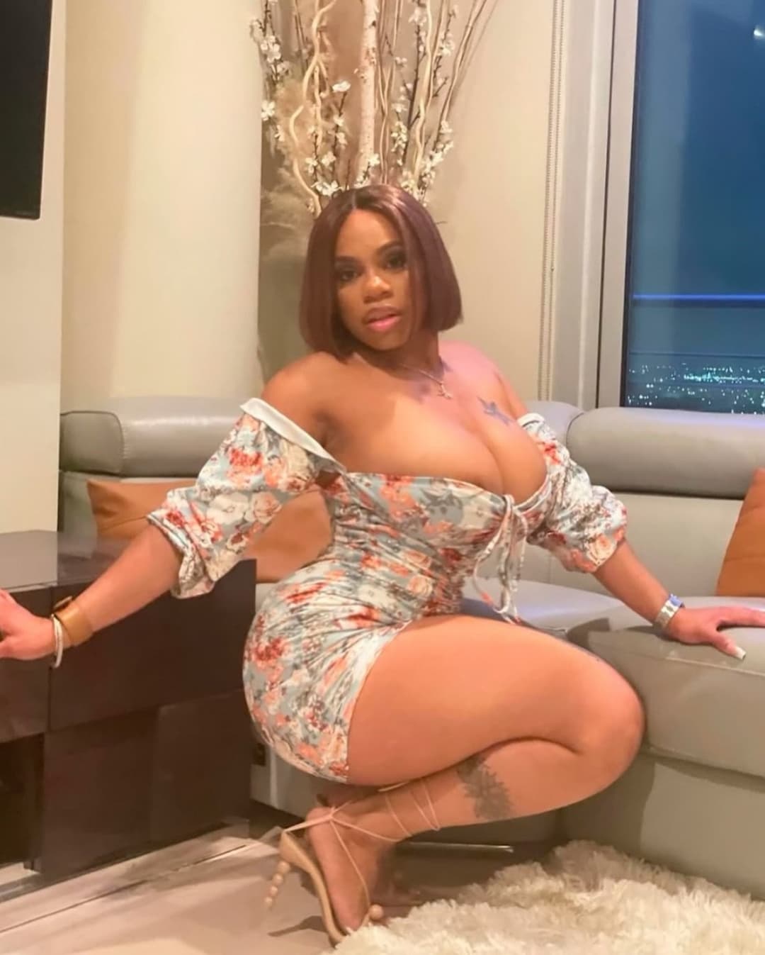 Dominique Chinn Preta Cavala Muito Gostosa