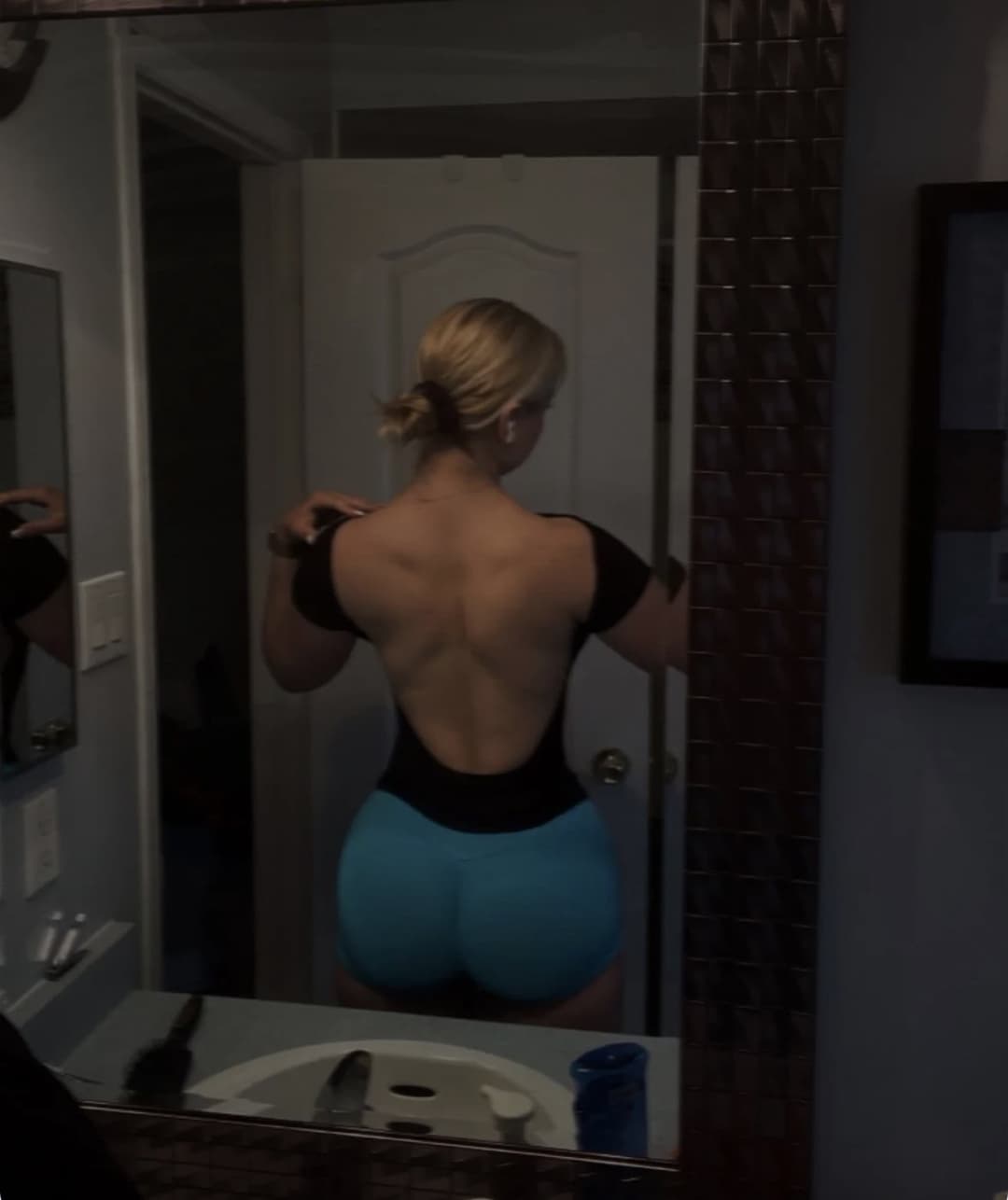 tinder date fuck & cumshot on her stomach