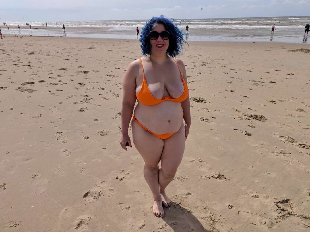 Diane Henrotte *MegaMIX*-#009