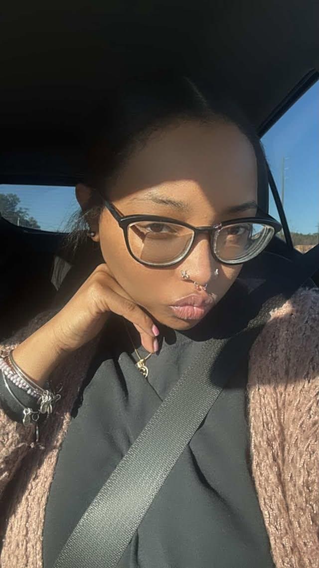 Milf booty meat pt2 + pretty face