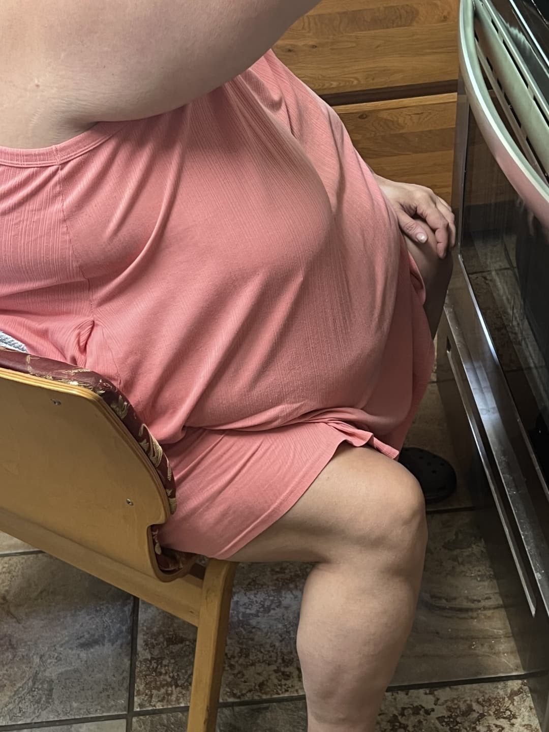 Real ssbbw mom candid too fat to stand and cook but fat enough to fuck