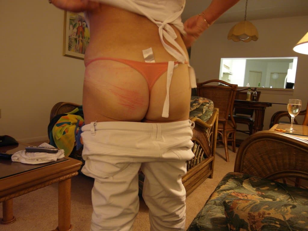 Click to view full size Allison, ugly UK Pawg, shows her stuff