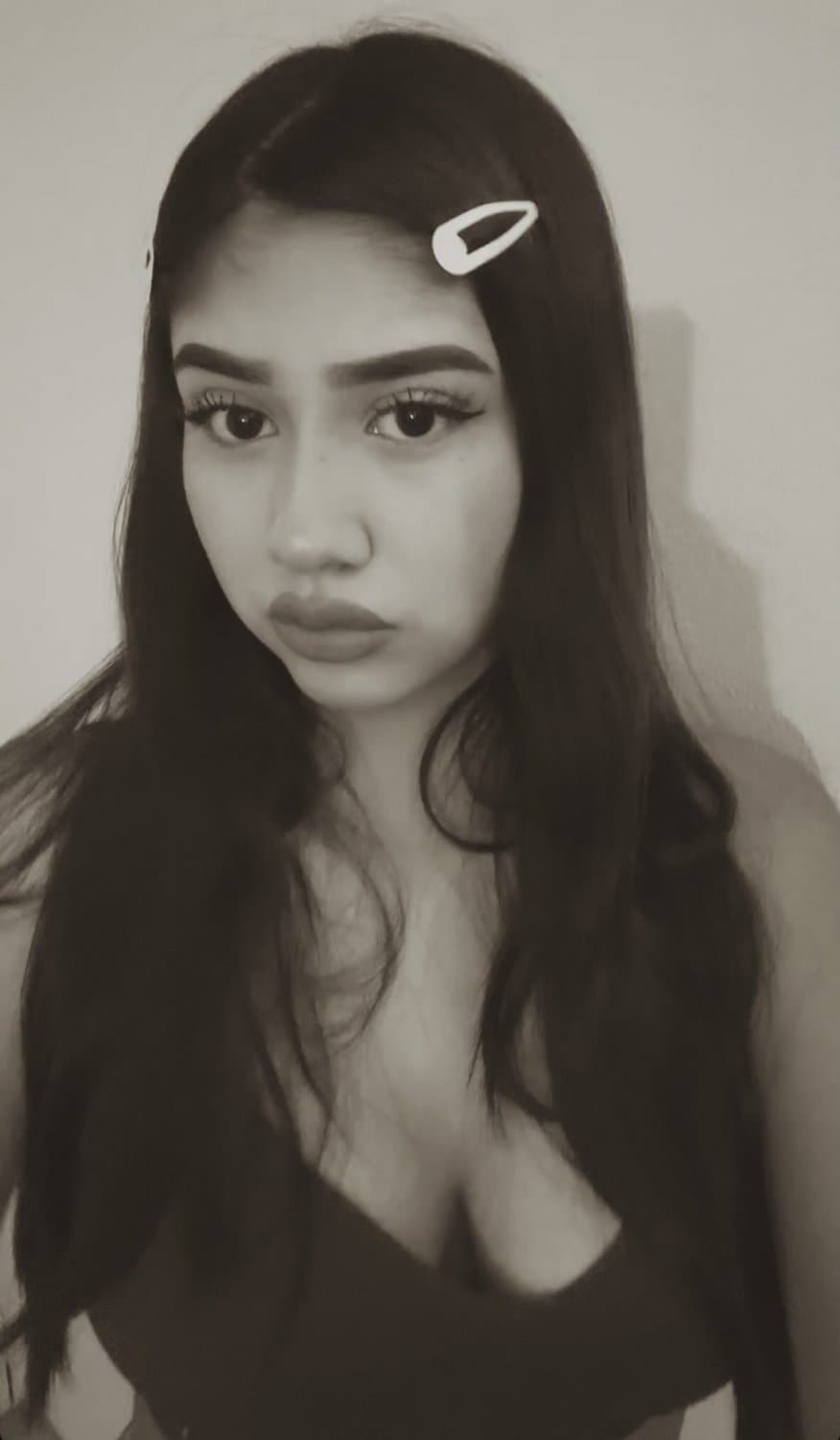 Esta latina ha de coger bien rico