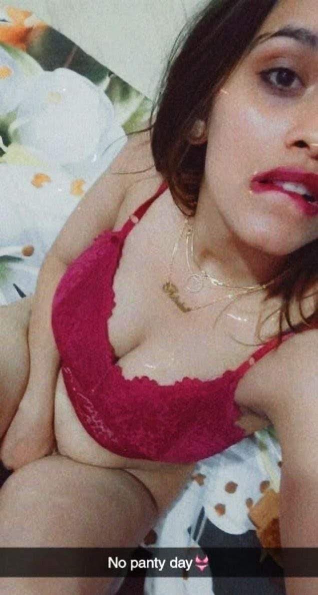 Beautiful punjabi busty babe leaked collection ??? hottest sardarni Muskan kaur randi