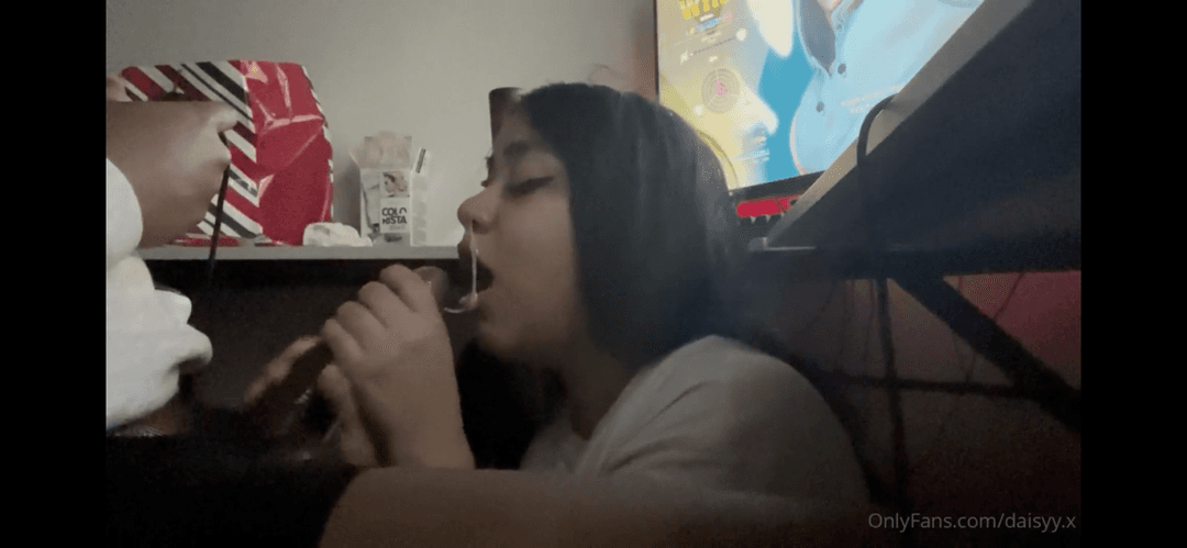 Makeup Cumshot Monday ? Pt 21 MEGA JIZZ