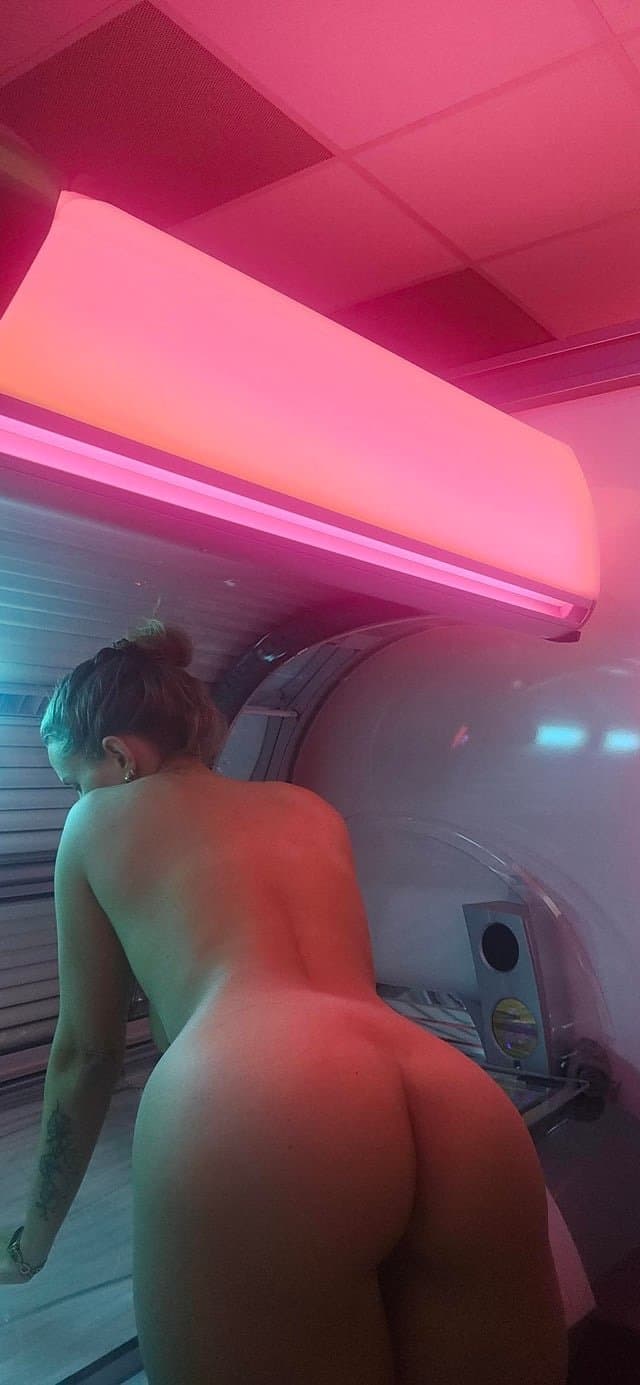 Amateur Wife | Big Boobs | 30yo Dutch flight attendant mom turn you on?