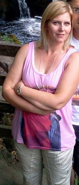 Mother (Jo) and Daughter (Amber) Websluts Together