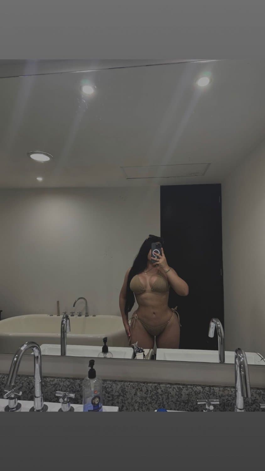 Chica buchona hermosa y de muy buen cuerpo