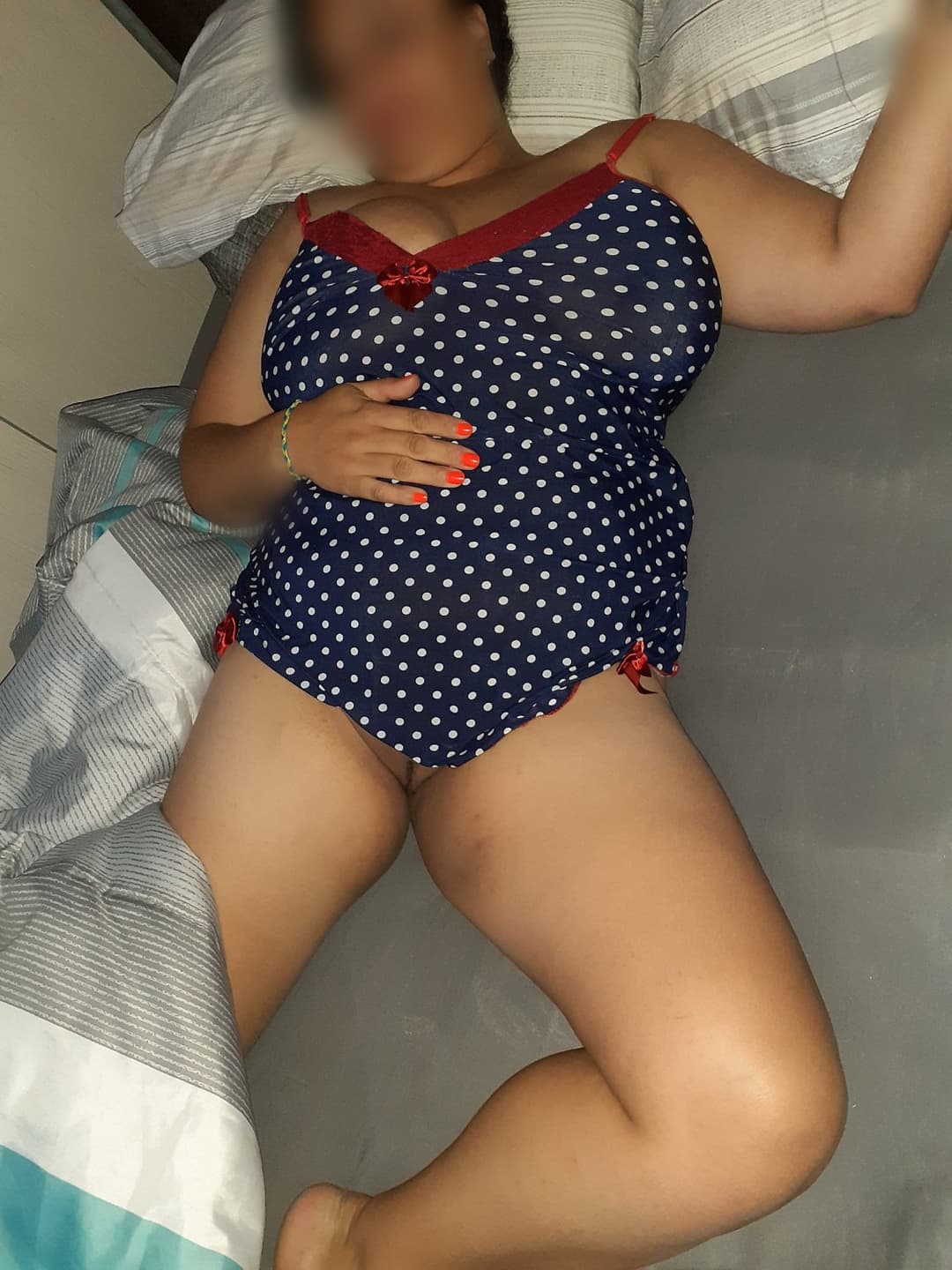 Minha esposa . Oque vcs acham? Esposa do Dono da página.Esposasputas .