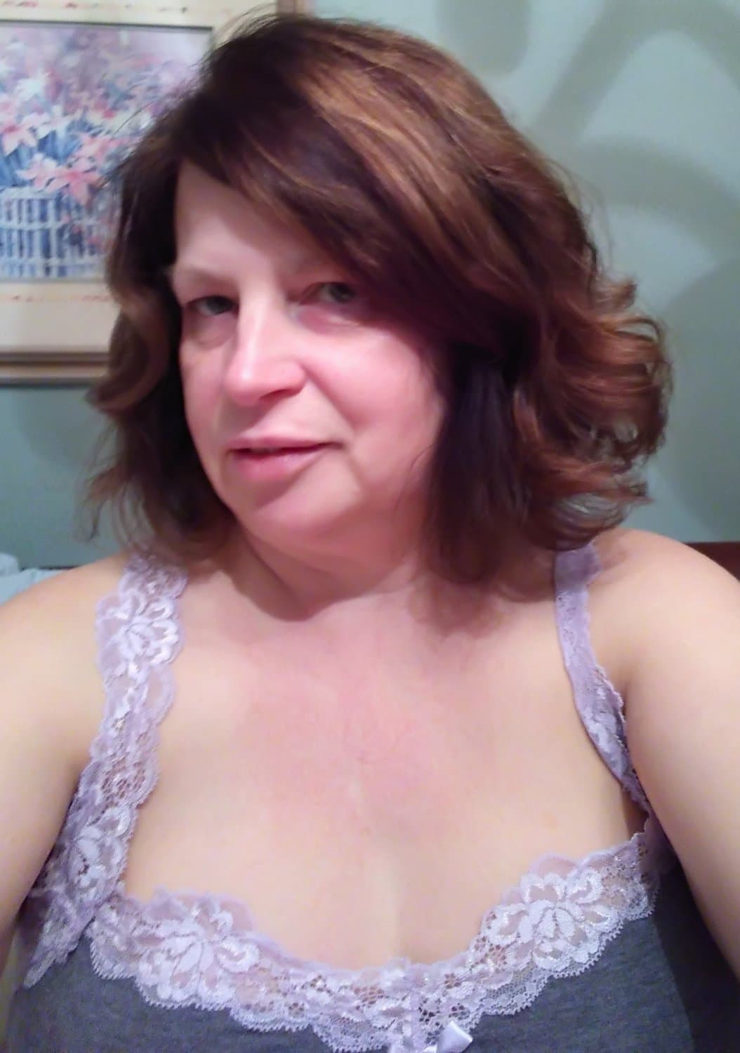 Ontario ?? married milf. Robin R of Chatham. Collection pics found. Pickleball beginner.