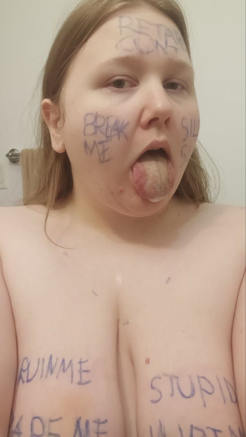 Pathetic attentionwhore Mimi is a dumb desperate set of holes & eager to be ruined