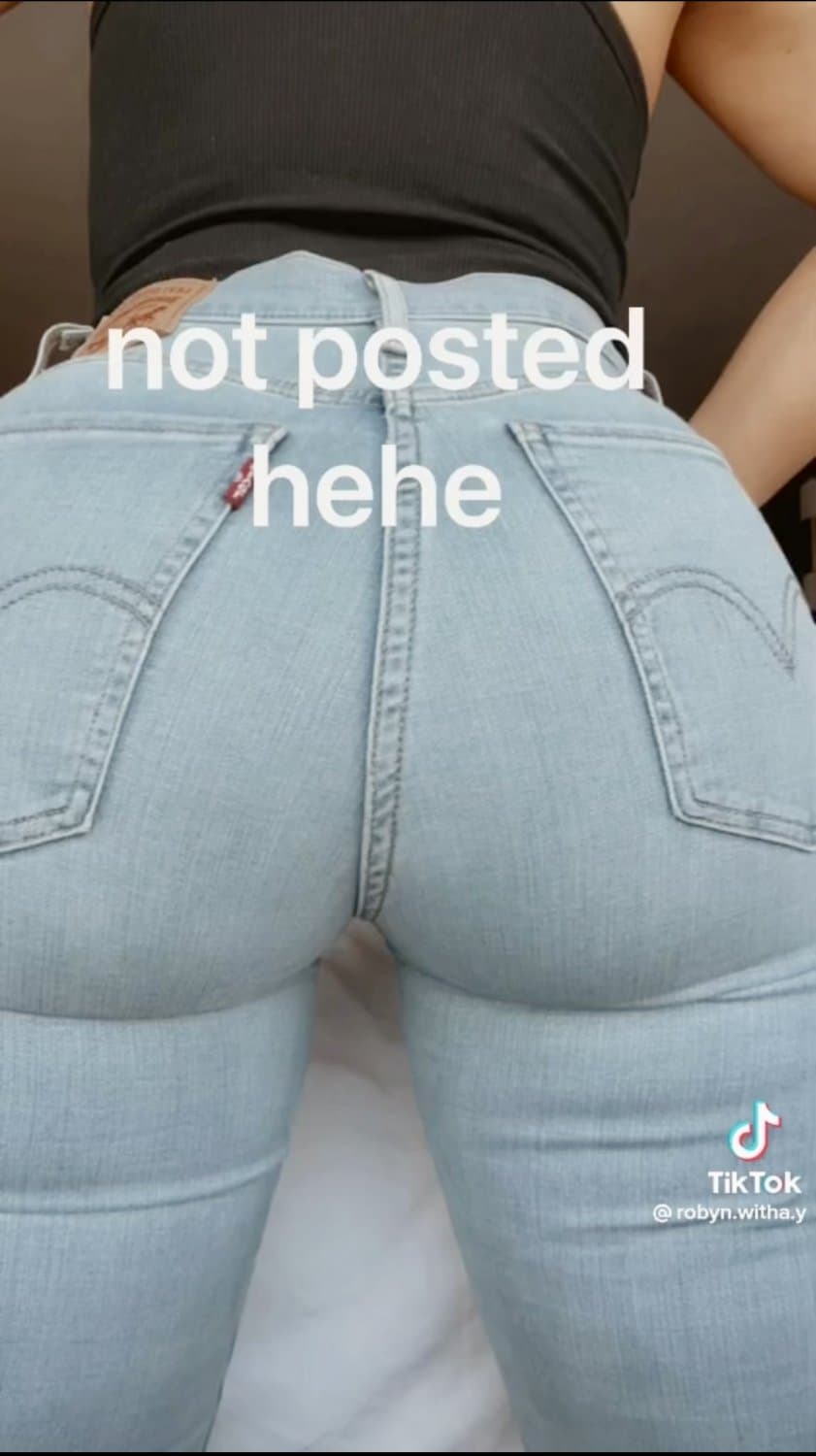 Click to view full size Slutty Texas hotwife Robyn Fields