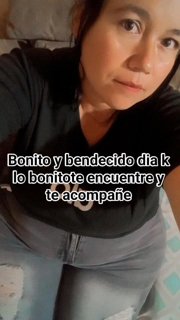 PEAR SHAPE THICK CURVY LATINA SSBBW BIG BOOTY ASS