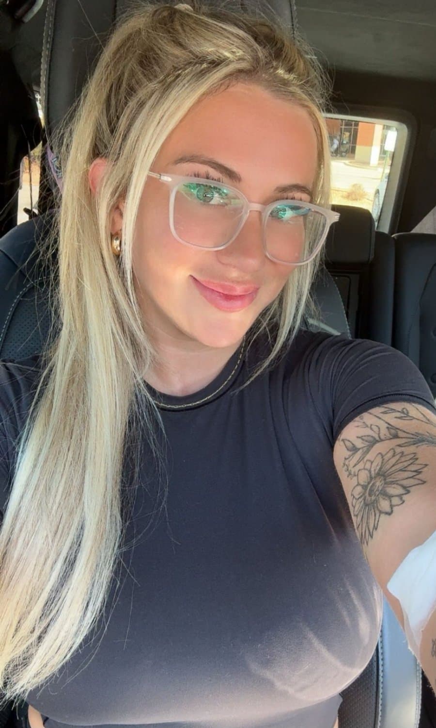 Request.. 31yr old - Missouri, Ex St Clair High School Teacher.. <> Married Wife...