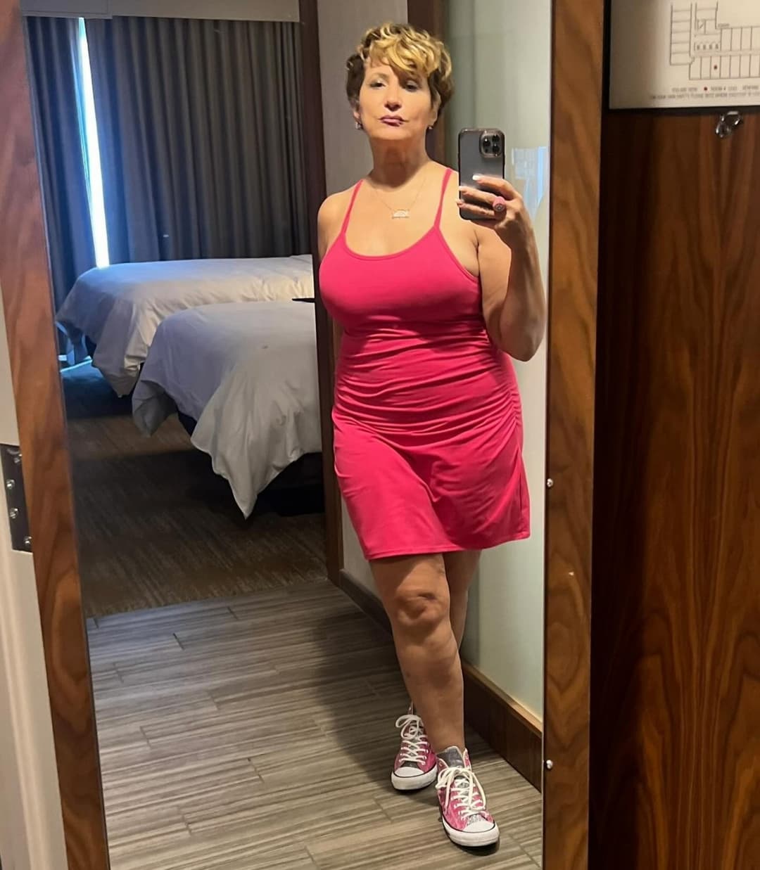 Thick Gilf flight attendant 2