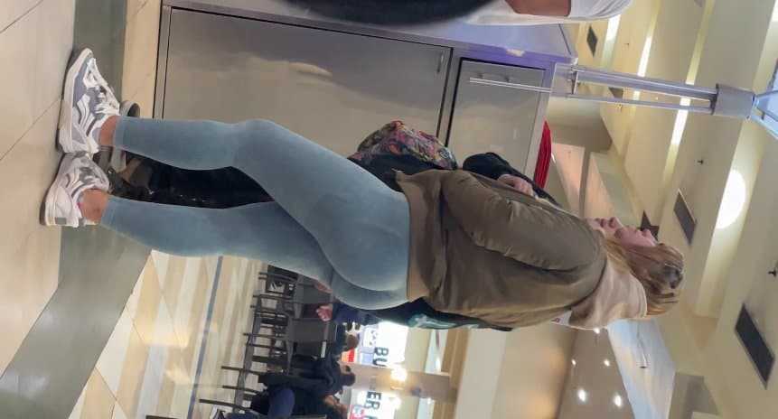 Miren los hermosos dos culos que me encontré hoy en la calle ??