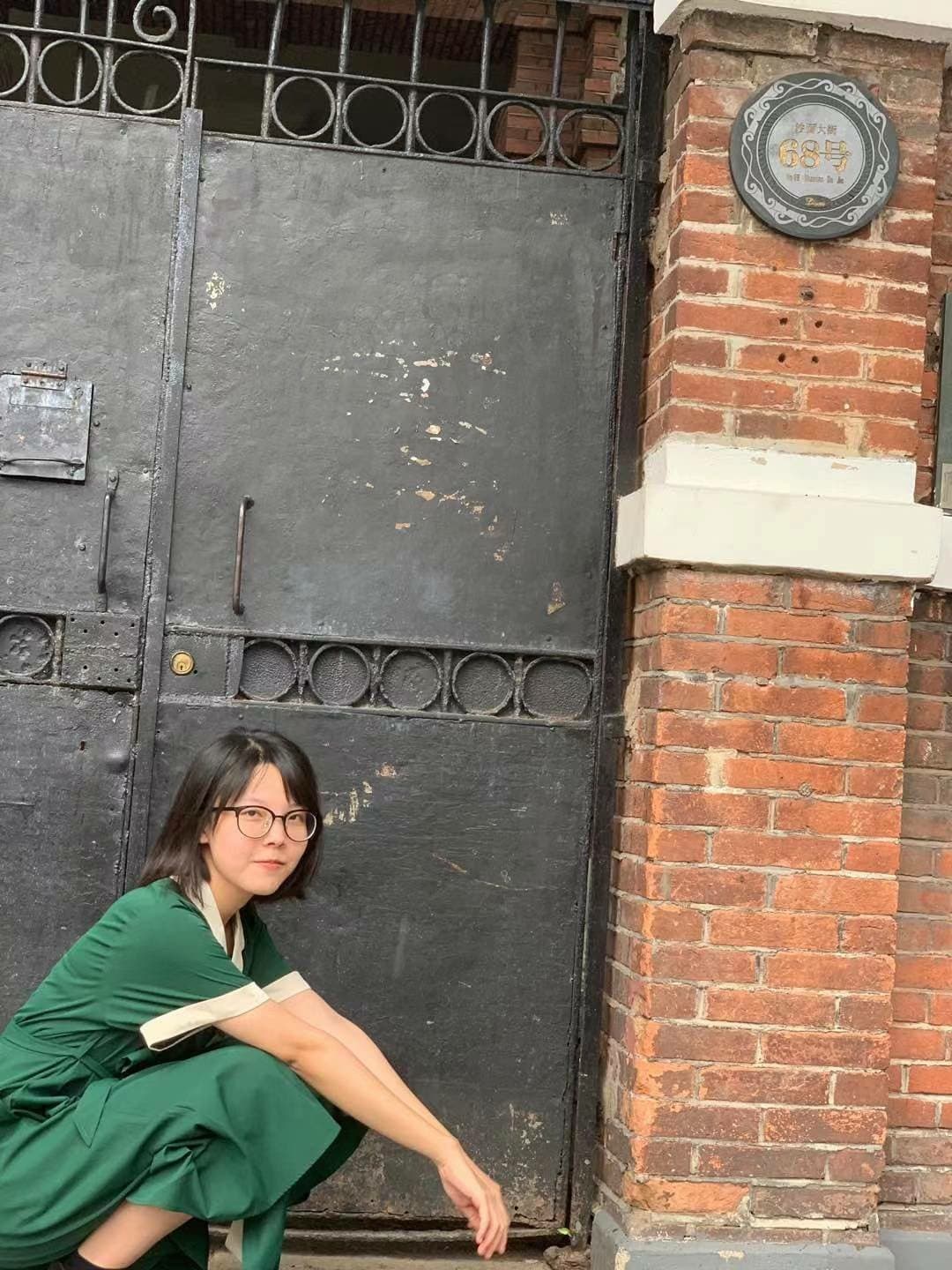 Cute asian amateur Taiwan girlfriend blowjob and fucking POV 22 yrs hairy