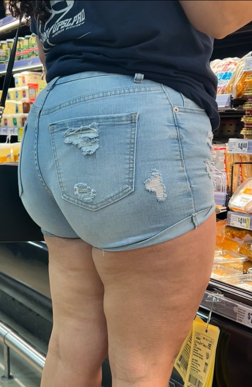 Sexy BIG OL BOOTY Latina! In Jean shorts
