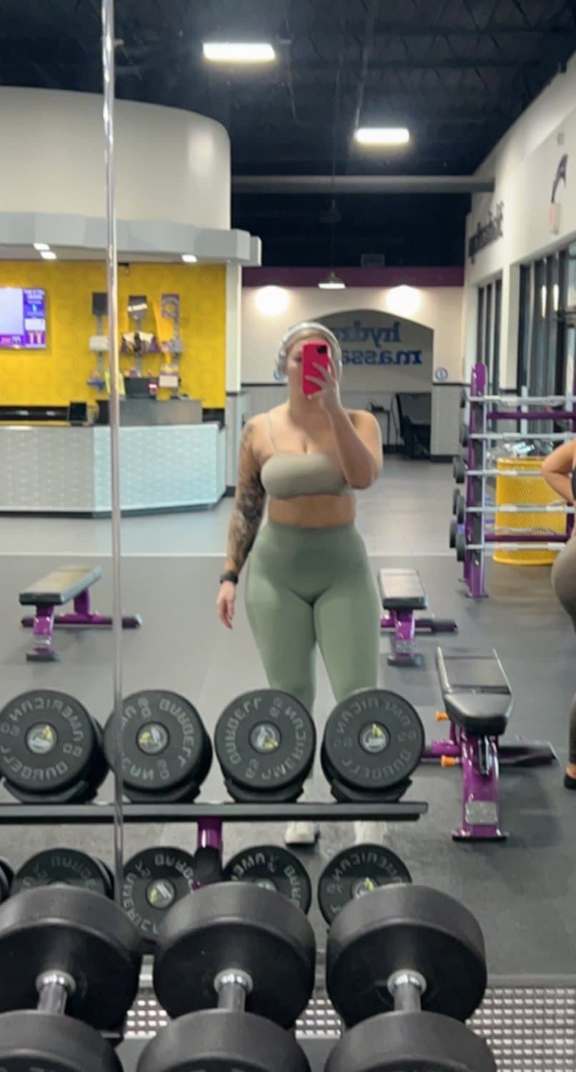 Thick Lightskin Desirea