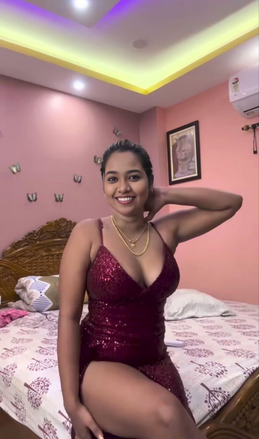 Mallu wife wants exposure