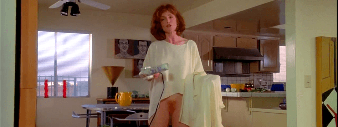 Redhead Actress shows her Red hairy pussy ??