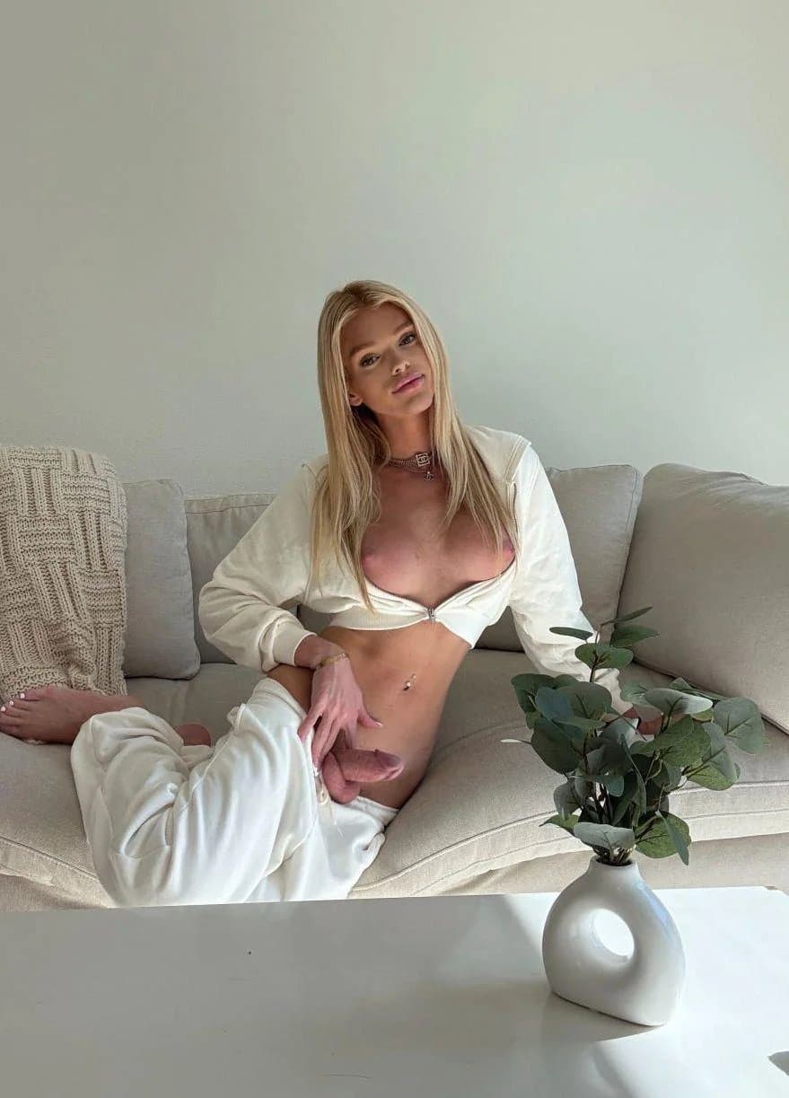 Doll Get Ass Fucked By 2 Big White Cock? Shemale, Transgender, Anal Sex, Big Tits, White Girls, Cum