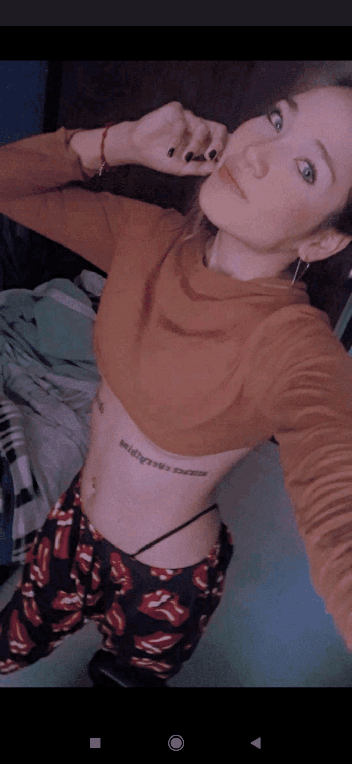 Click to view full size Yulsss salteña me manda su pack por litmatch | He sends me his pack through an app