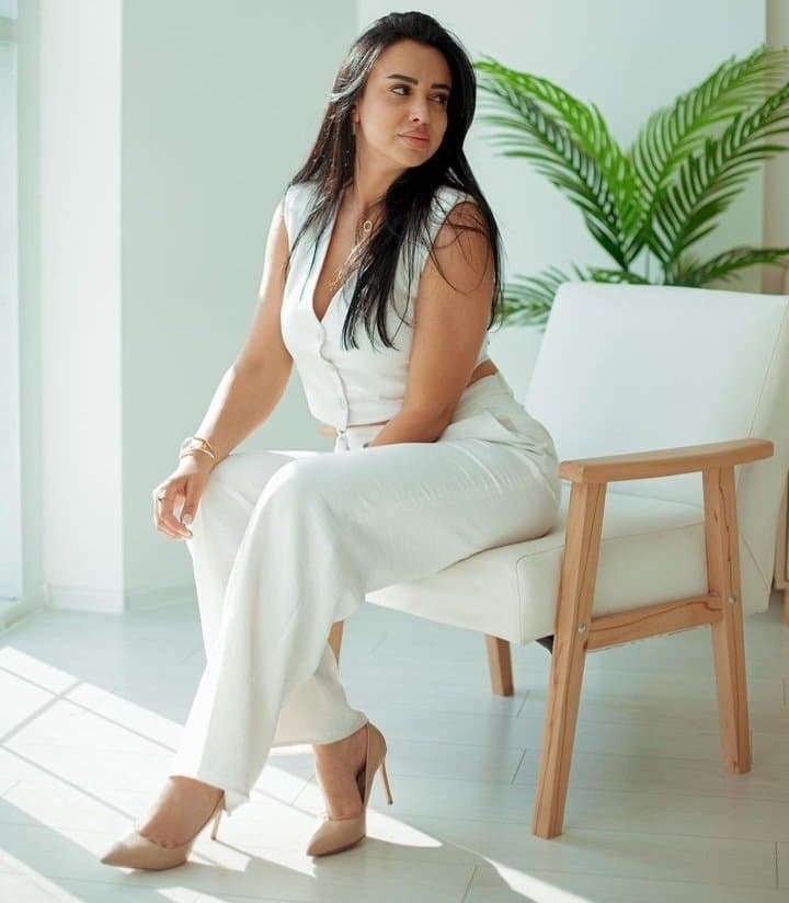 Sexy glamour feet pedicure woman