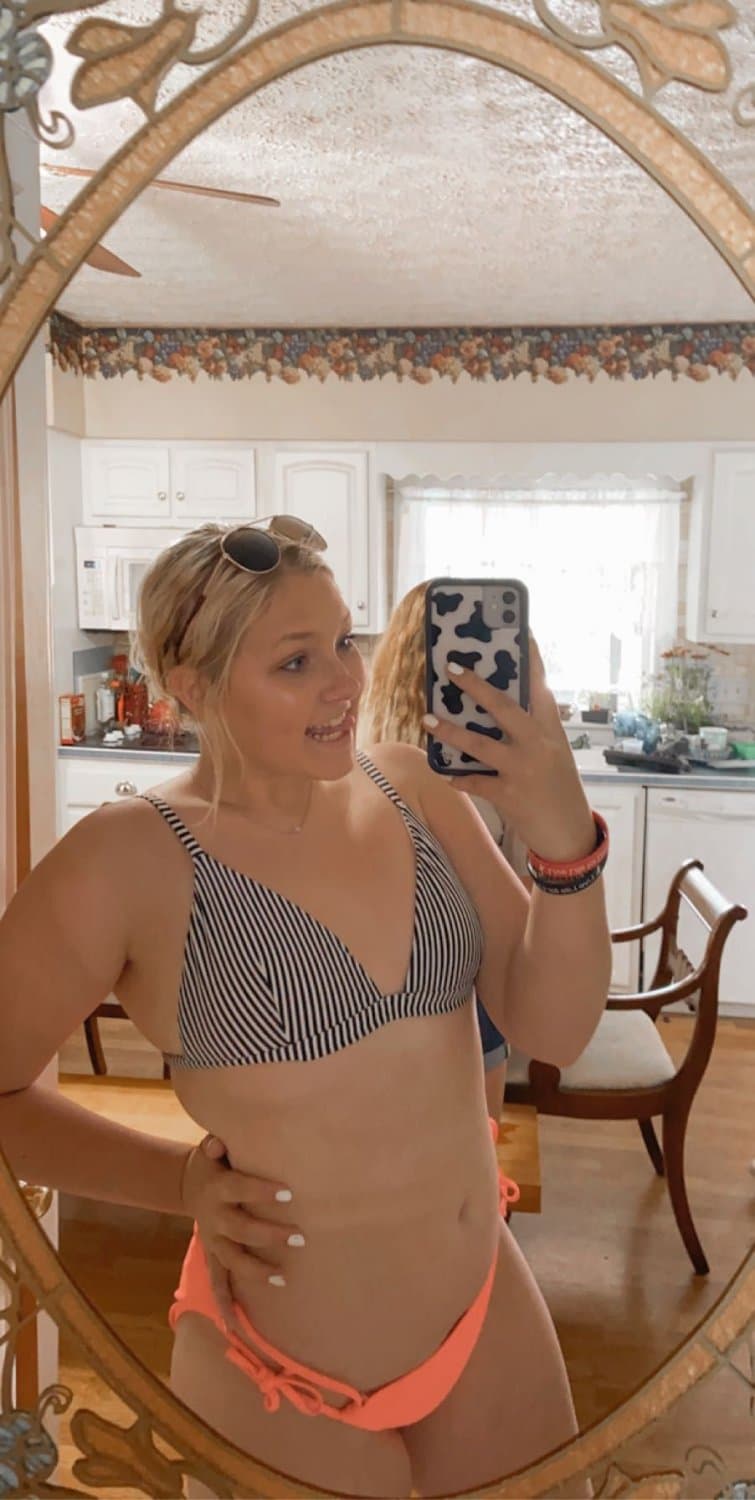 Click to view full size Hot And Slutty Petite Blonde Milf Military Wife pt3