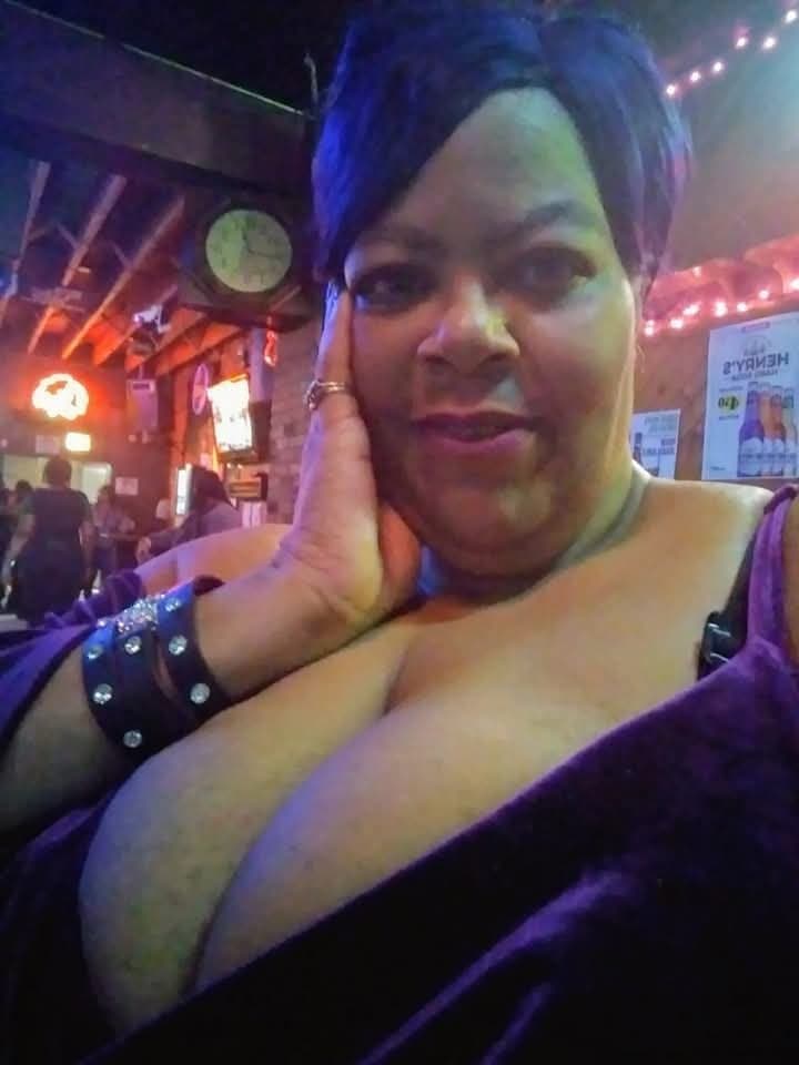 Something About Big Saggy Titty Grannies That Drive Me Crazy. & She Got Em I Would Not Pull Out 79