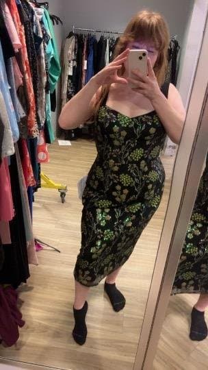 100% real super hot milf mom moaning sucking dick , took from her phone