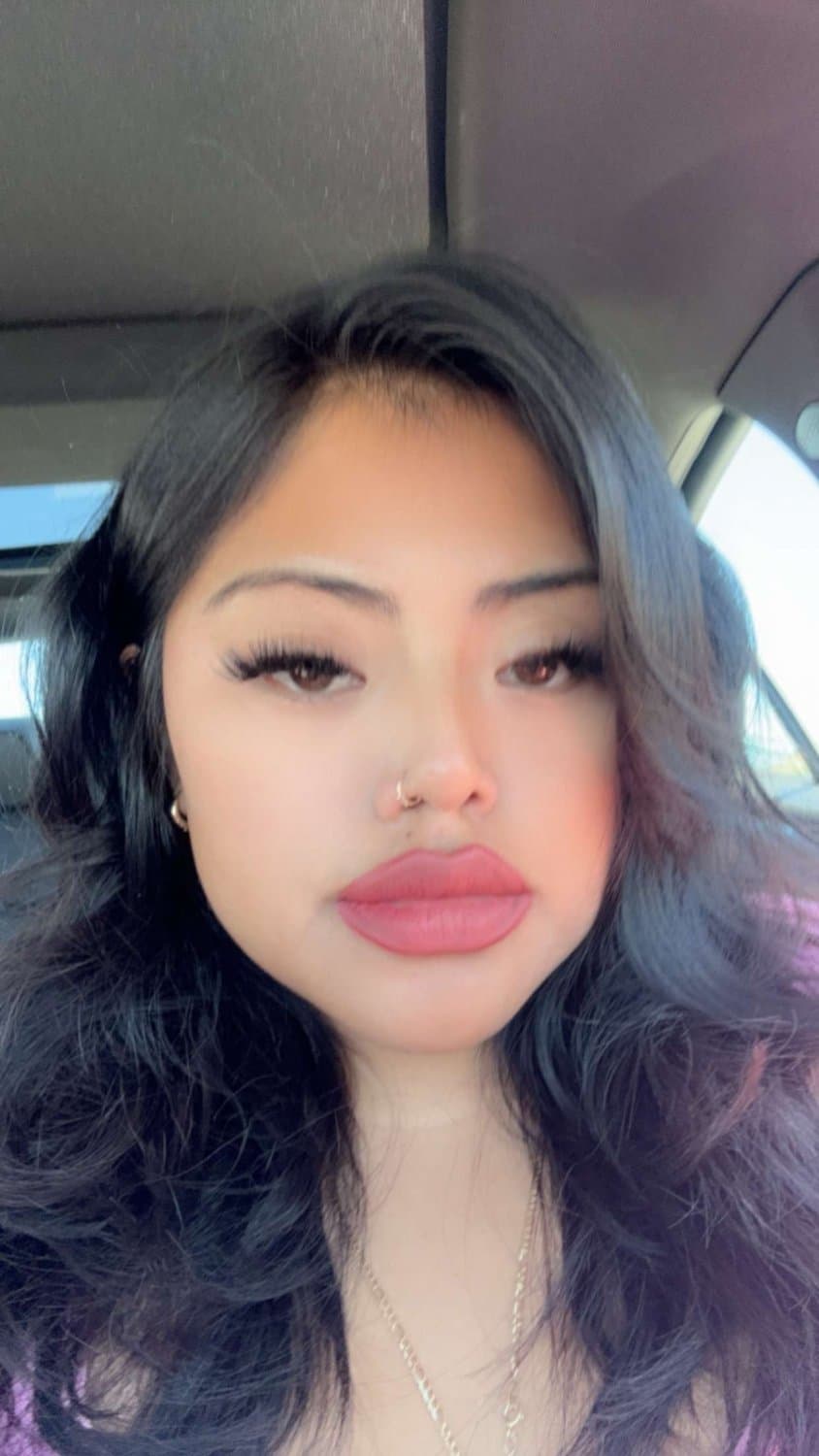 ail!n cheats on her bf br!@n and sends nudes