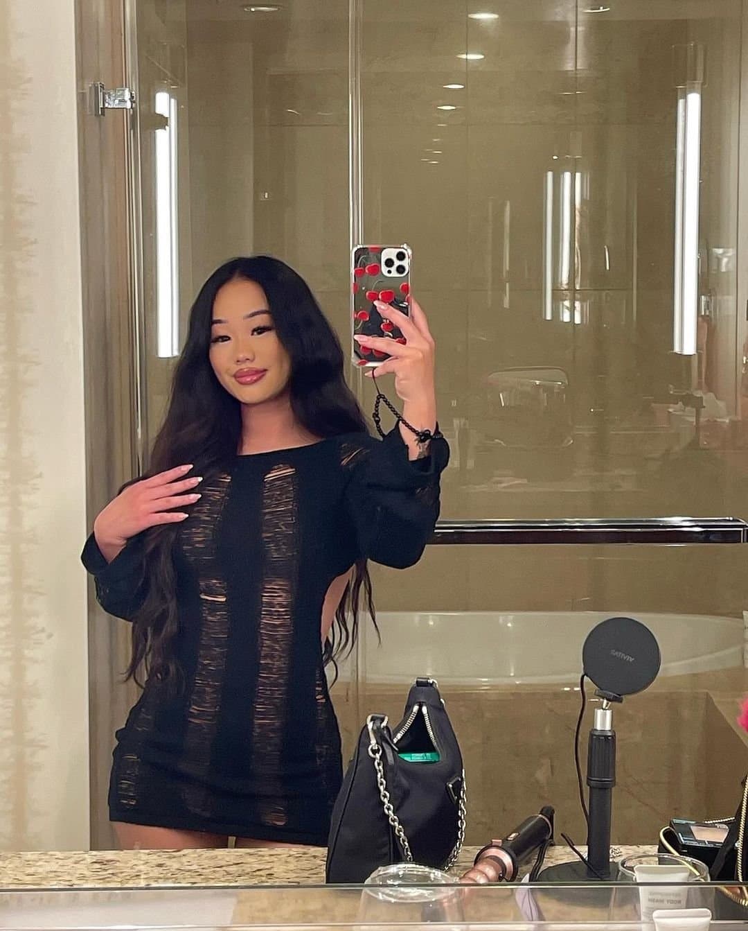 Hot ABG Asian Slut Deepthroats Cock till Cumshot