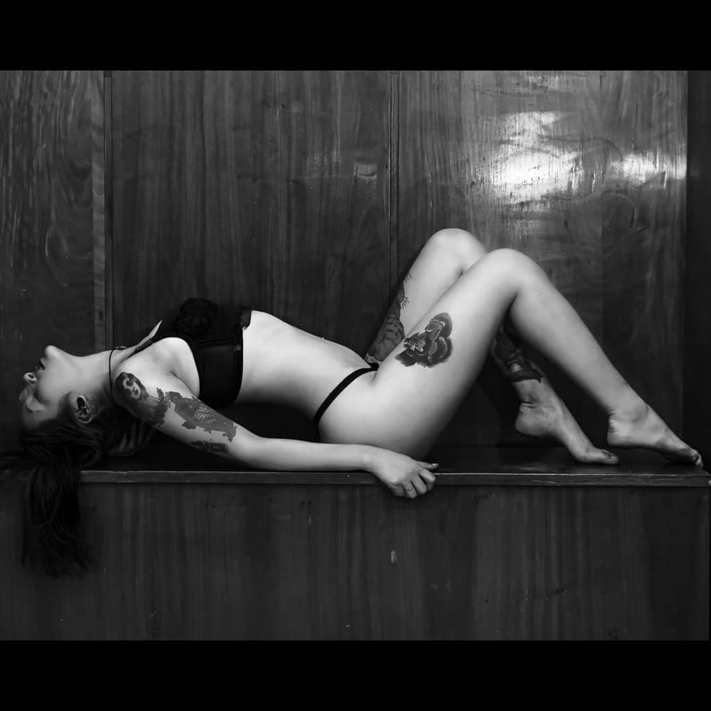 Click to view full size d4rry petite tattoed girl OF